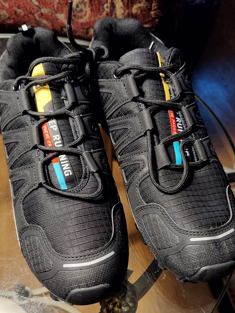 Men's Black Athletic Shoe Sneaker For Running Size 10 (44) KEEP RUNNING